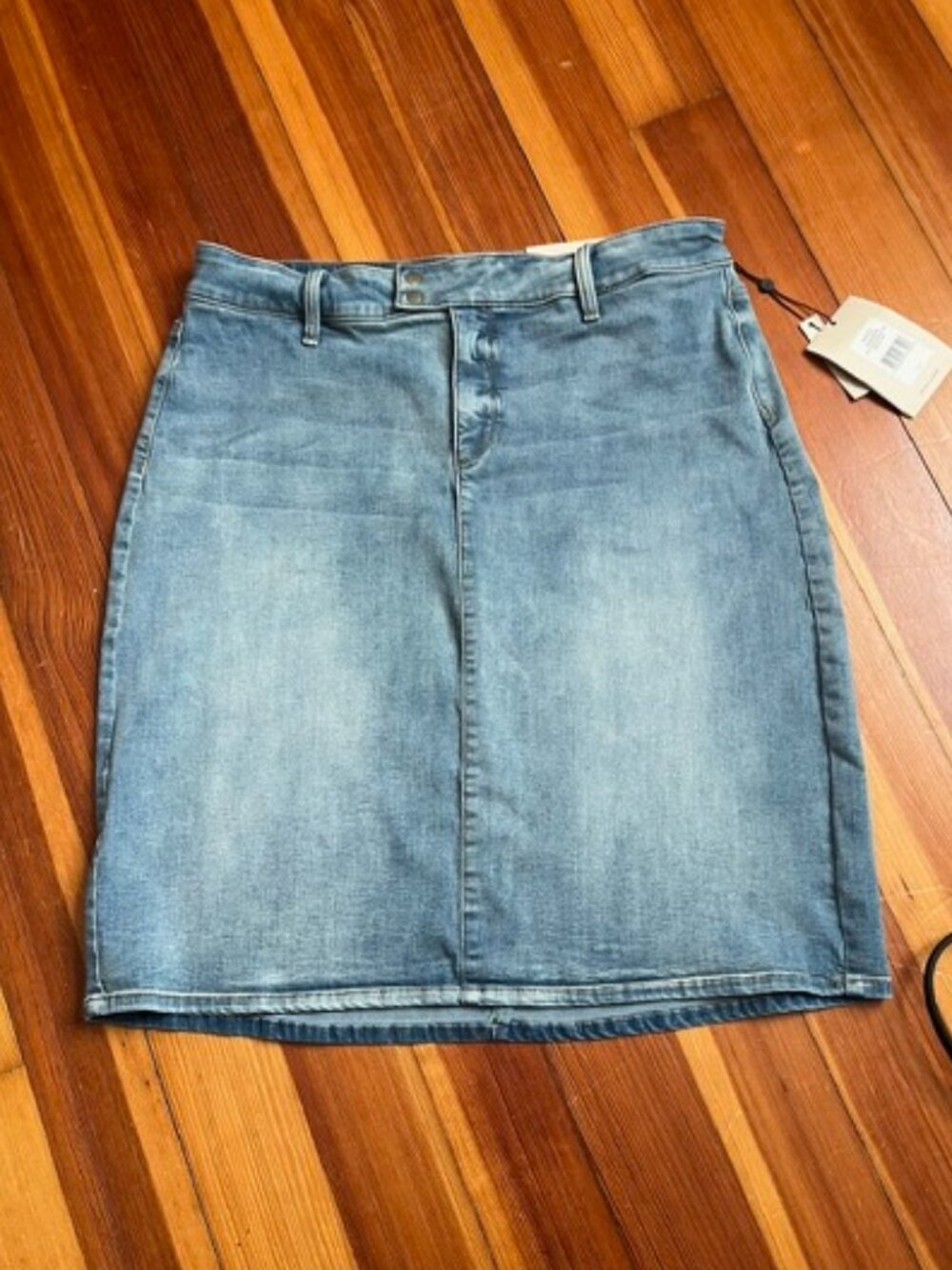 NYDJ Denim skirt Never Been Worn